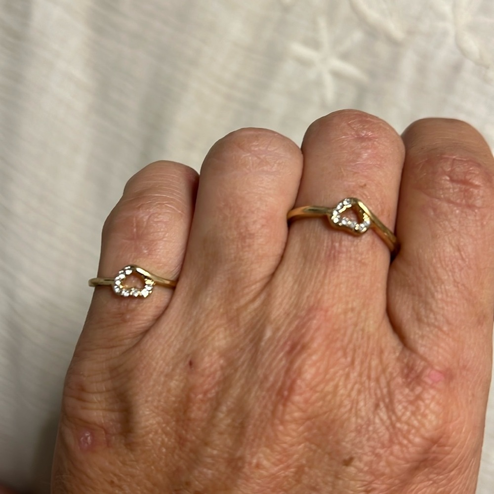 Costume gold heart rings